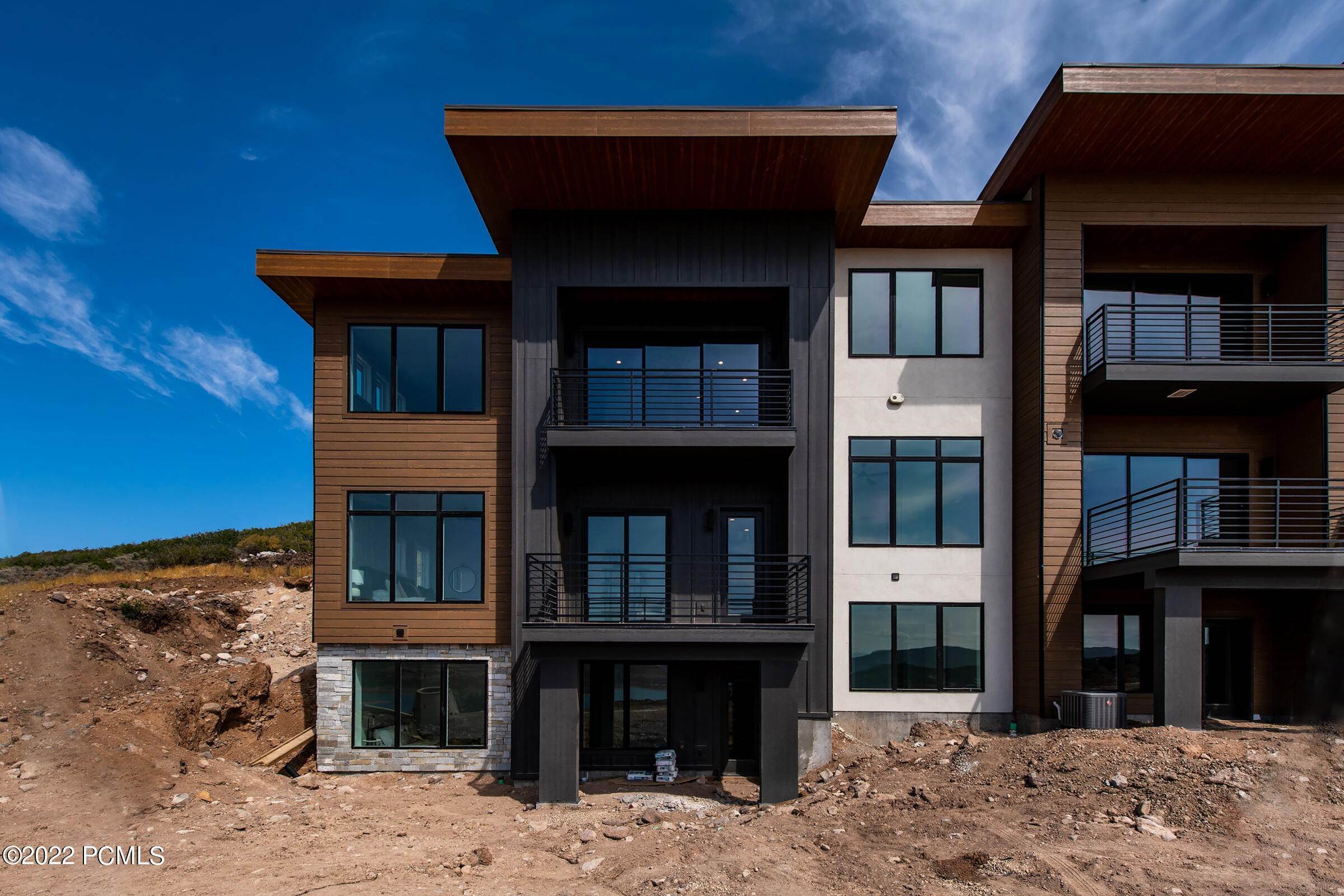 Townhouse for Sale at 842 Klaim Drive Hideout Canyon, Utah 84036 United States