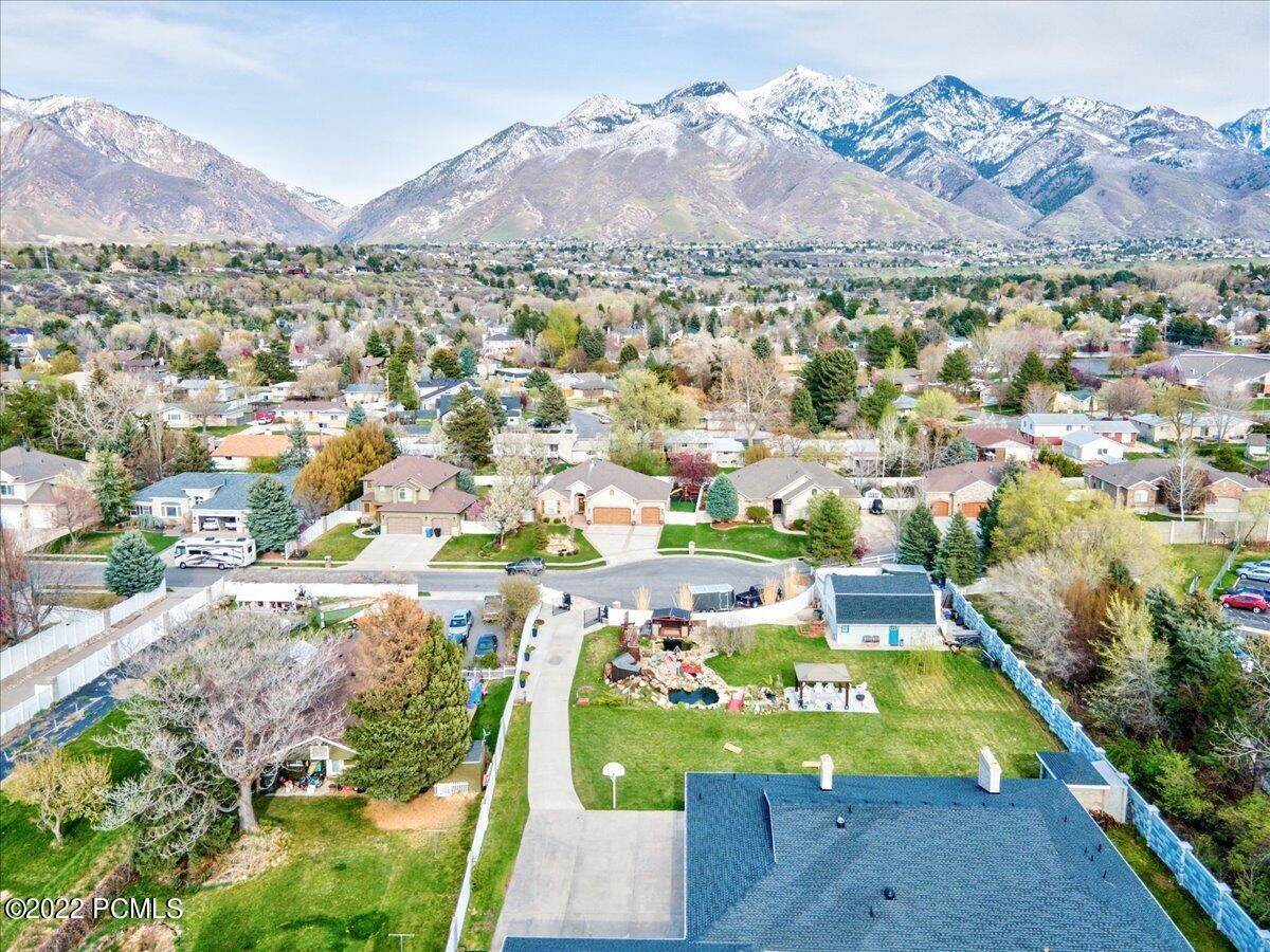 Single Family Homes for Sale at 8106 Spectrum Cove Cottonwood Heights, Utah 84121 United States