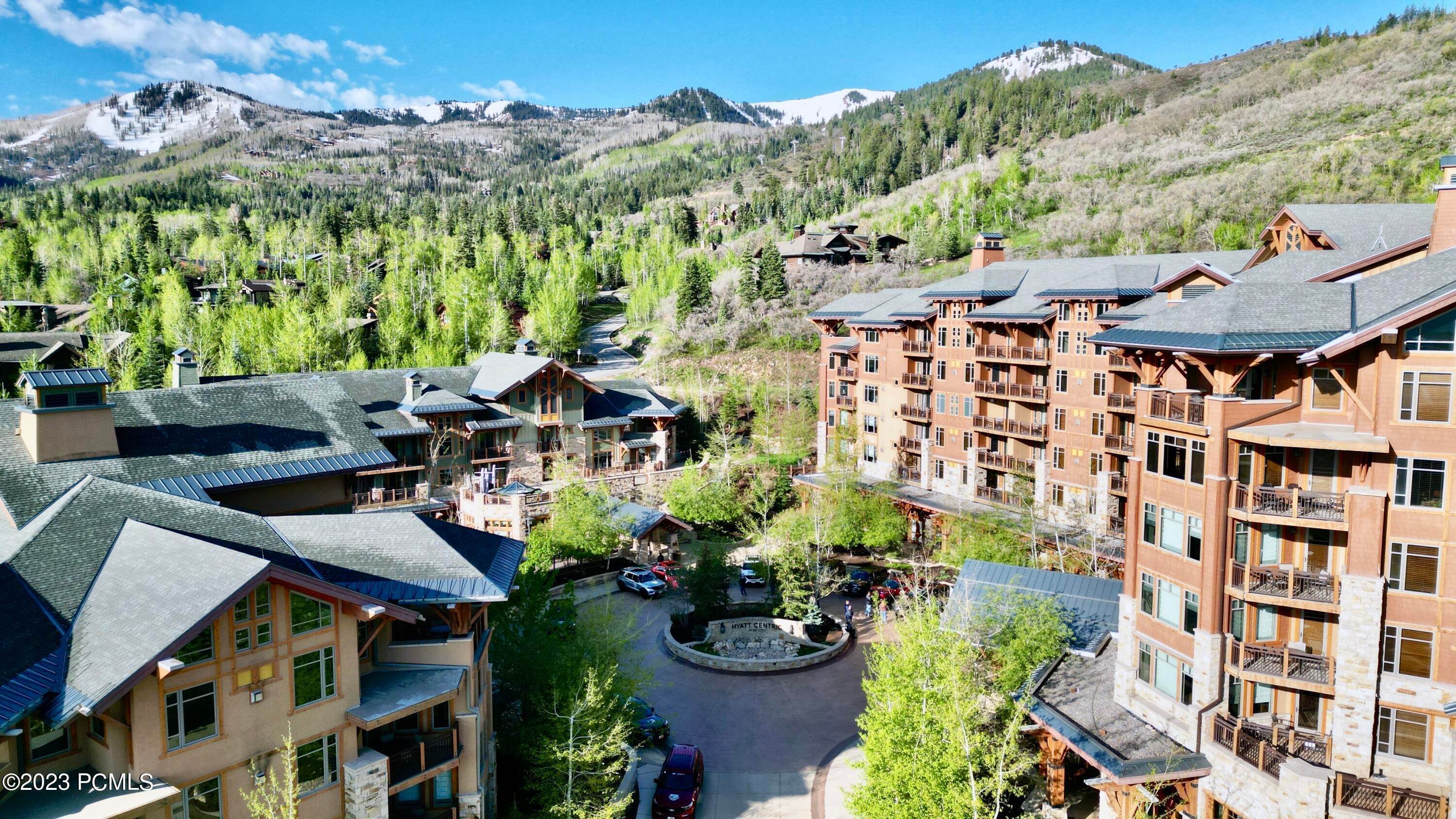 38. Multi-Family Homes for Sale at 3558 Escala Court Park City, Utah 84098 United States