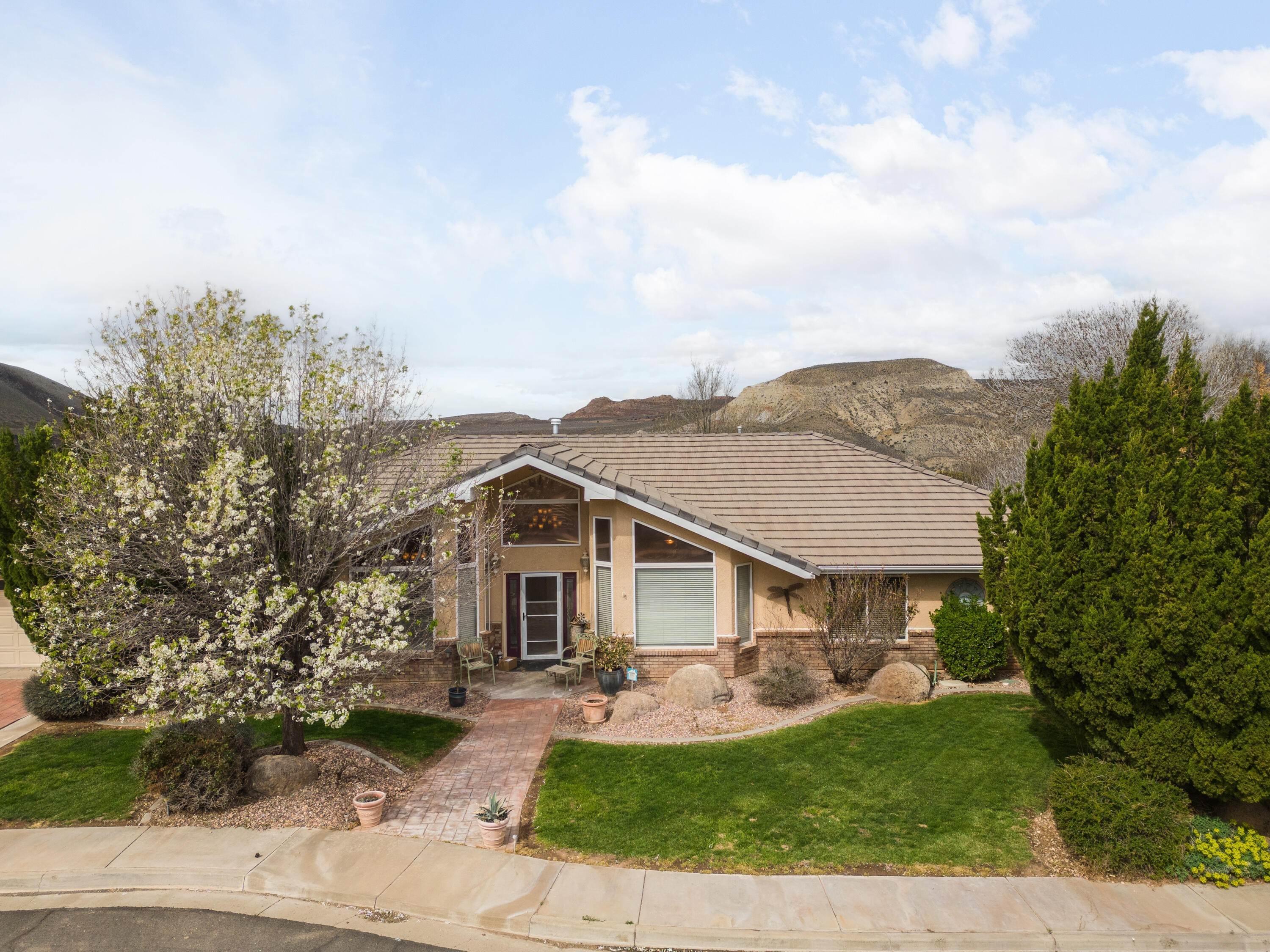 Single Family Homes for Sale at 205 560 La Verkin, Utah 84745 United States