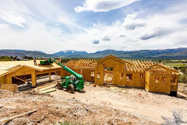 4. Single Family Homes for Sale at 2414 FLAT TOP MOUNTAIN (LOT 93) Heber City, Utah 84032 United States