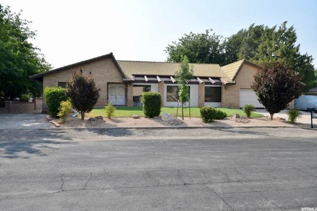 Single Family Homes for Sale at 3682 YARROW WAY Bloomington, Utah 84790 United States