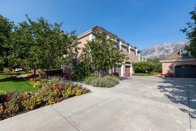 22. Single Family Homes for Sale at 4234 VINTAGE Circle Provo, Utah 84604 United States