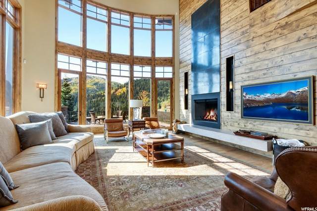 8. Single Family Homes for Sale at 10153 SUMMIT VIEW Drive Park City, Utah 84060 United States