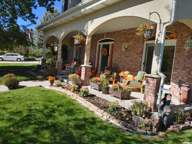 2. Single Family Homes for Sale at 1044 PARK PALISADE Drive South Jordan, Utah 84095 United States