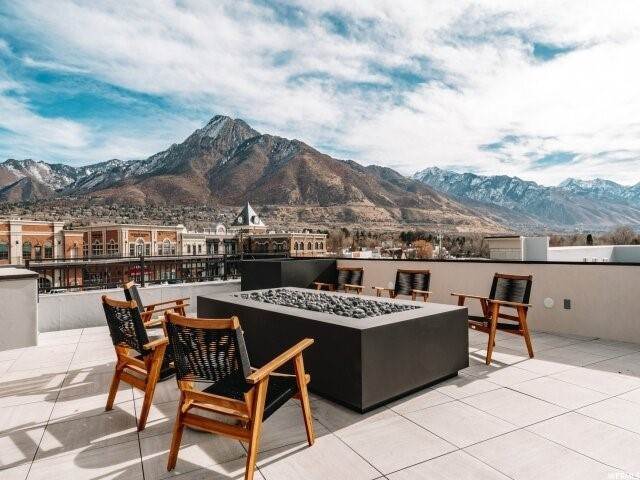 4. Condominiums for Sale at 2250 MURRAY HOLLADAY Road Holladay, Utah 84117 United States