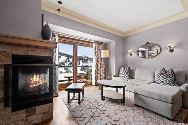 4. Condominiums for Sale at 2300 DEER VALLEY Drive Park City, Utah 84060 United States