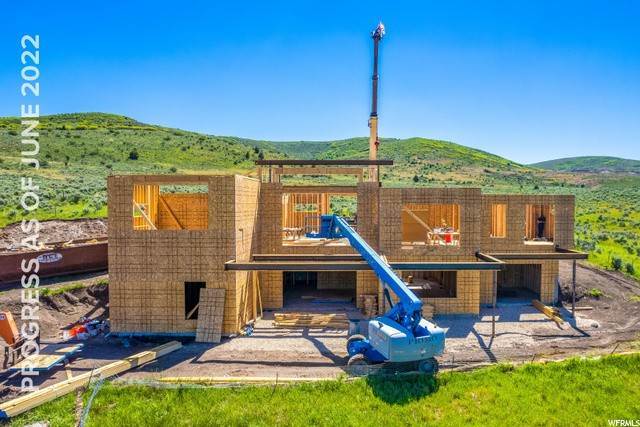 11. Single Family Homes for Sale at 7263 CADDIS Drive Heber City, Utah 84032 United States