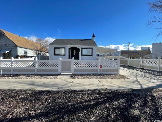 35. Single Family Homes for Sale at 1621 MAJOR Street Salt Lake City, Utah 84115 United States