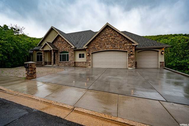Single Family Homes for Sale at 1284 CANYON CREEK Drive Bountiful, Utah 84010 United States