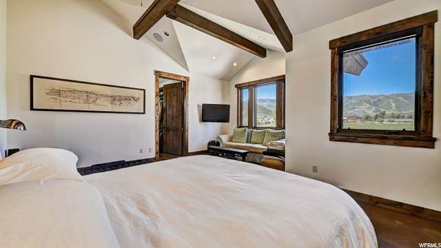 14. Single Family Homes for Sale at 4746 OLD MEADOW Lane Park City, Utah 84098 United States