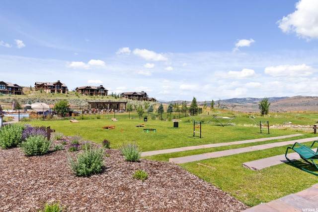 19. Single Family Homes for Sale at 6421 EVENING STAR Drive Heber City, Utah 84032 United States
