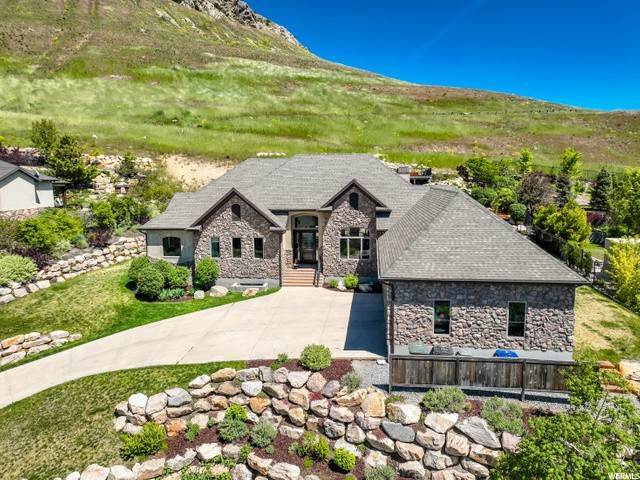 Single Family Homes for Sale at 1116 TWICKENHAM Drive Salt Lake City, Utah 84103 United States
