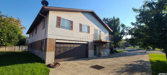 18. Twin Home for Sale at 5659 WHISPERING PINE Circle Salt Lake City, Utah 84107 United States
