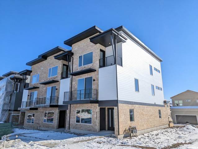 Single Family Homes for Sale at 6587 MOUNTAIN ALDER WAY #106 Park City, Utah 84098 United States
