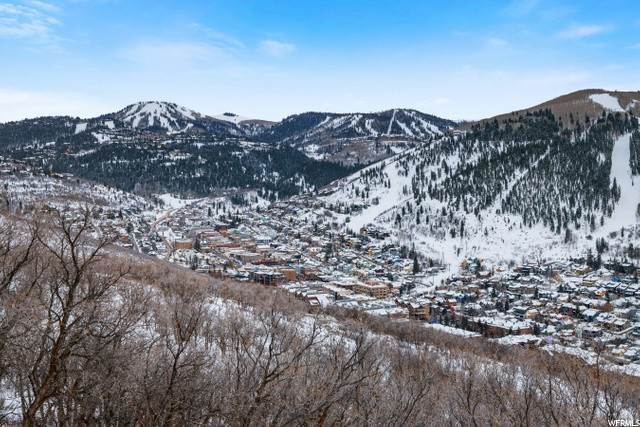 35. Single Family Homes for Sale at 1360 GOLDEN WAY Park City, Utah 84060 United States