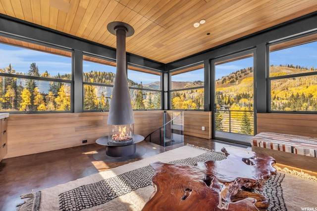 14. Single Family Homes for Sale at 253 WHITE PINE CANYON Road Park City, Utah 84060 United States