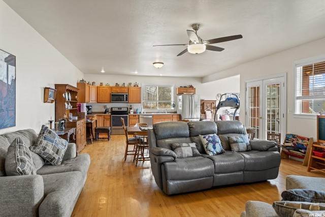 29. Single Family Homes for Sale at 807 RIDGE Road Cedar City, Utah 84720 United States