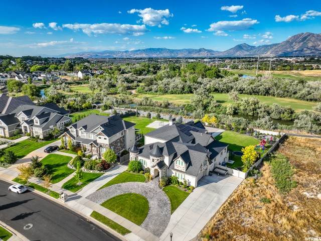 4. Single Family Homes for Sale at 9607 WILLOW TRAIL WAY South Jordan, Utah 84095 United States
