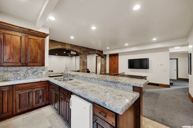 36. Single Family Homes for Sale at 2503 700 Springville, Utah 84663 United States