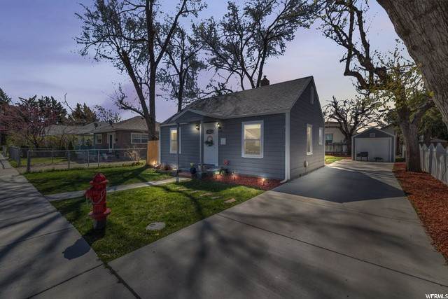 Single Family Homes for Sale at 130 SUNSET Avenue South Salt Lake, Utah 84115 United States