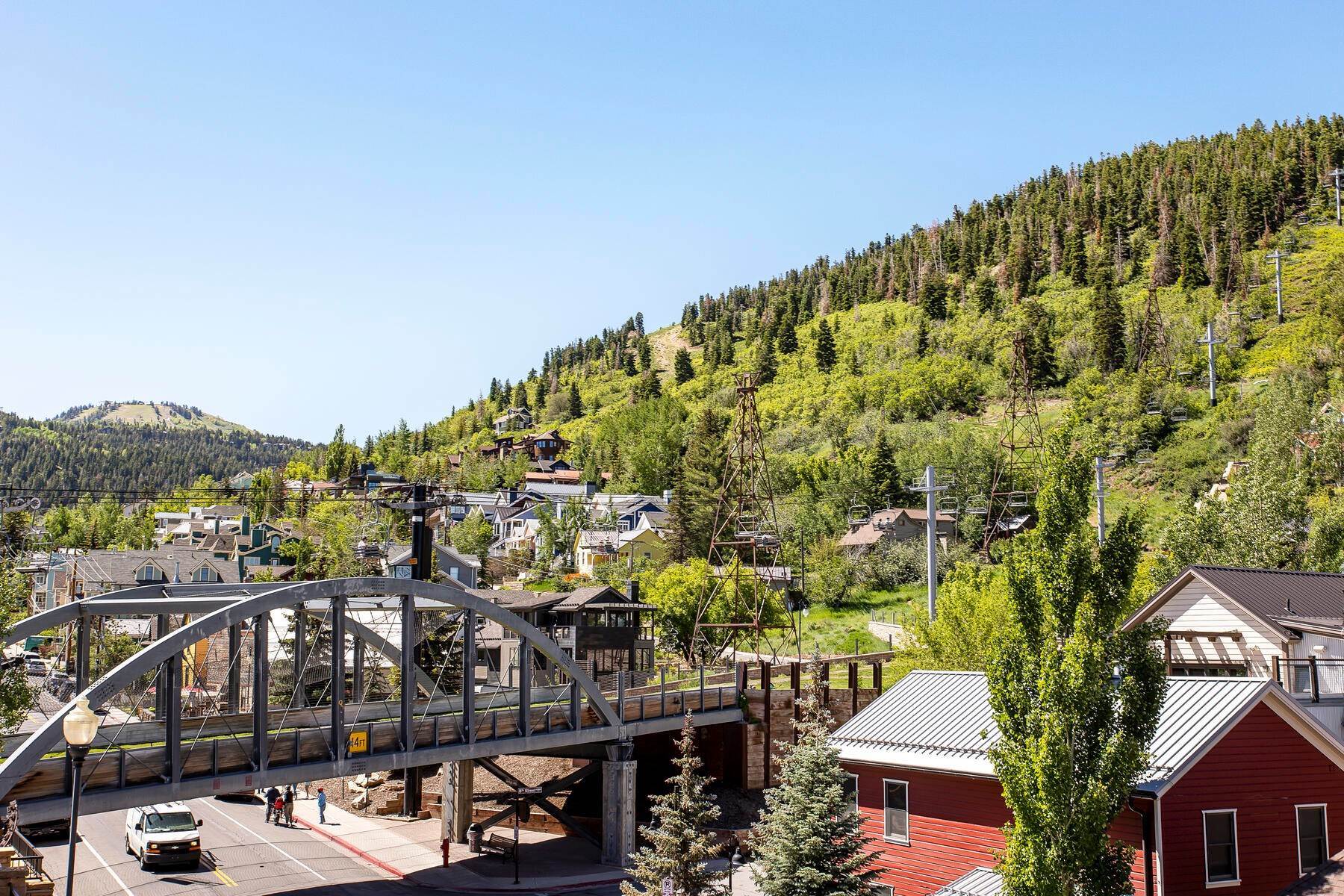 32. Condominiums for Sale at One-of-a-Kind Ski-In/Ski-Out Penthouse at the Town Lift Plaza 820 Park Avenue, Unit 304 Park City, Utah 84060 United States