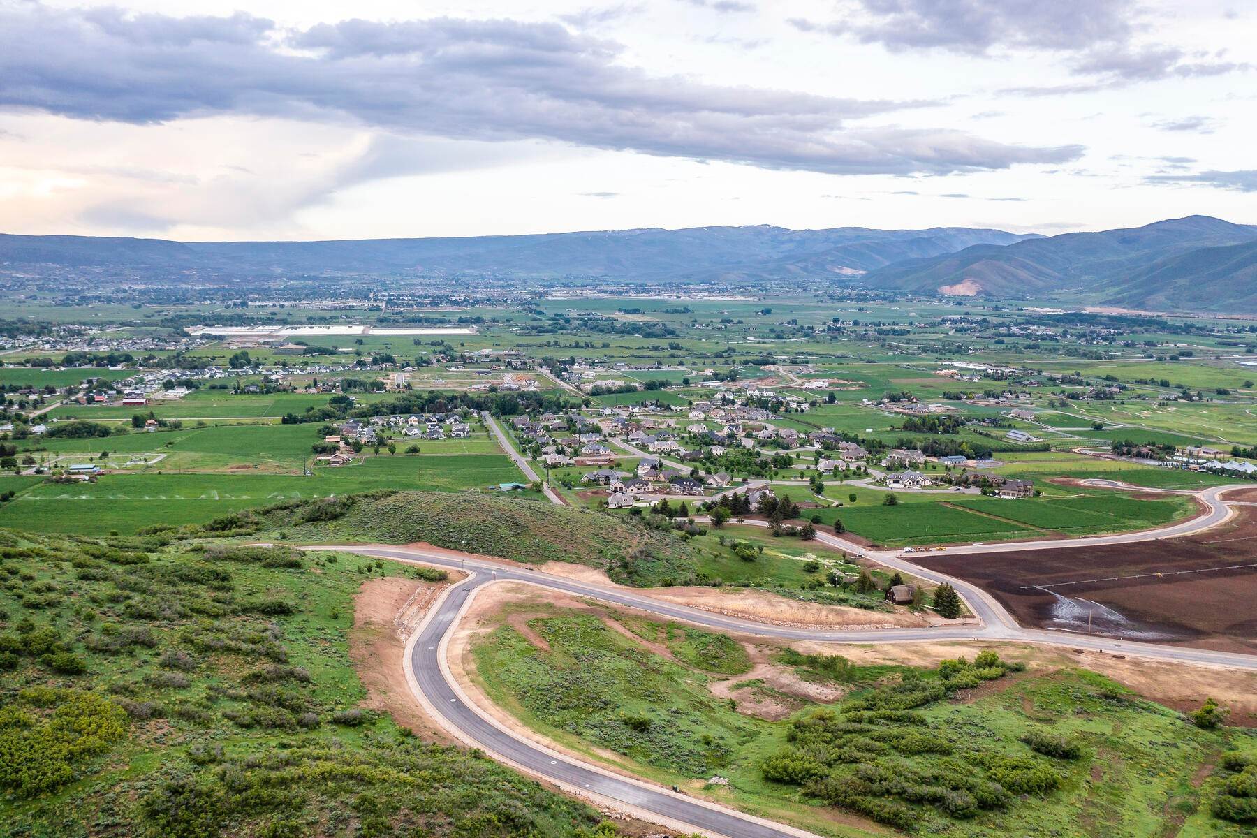 37. Land for Sale at Exceptional Land Offering Unrivaled Views in Midway, Utah 837 S Upland Loop Midway, Utah 84049 United States