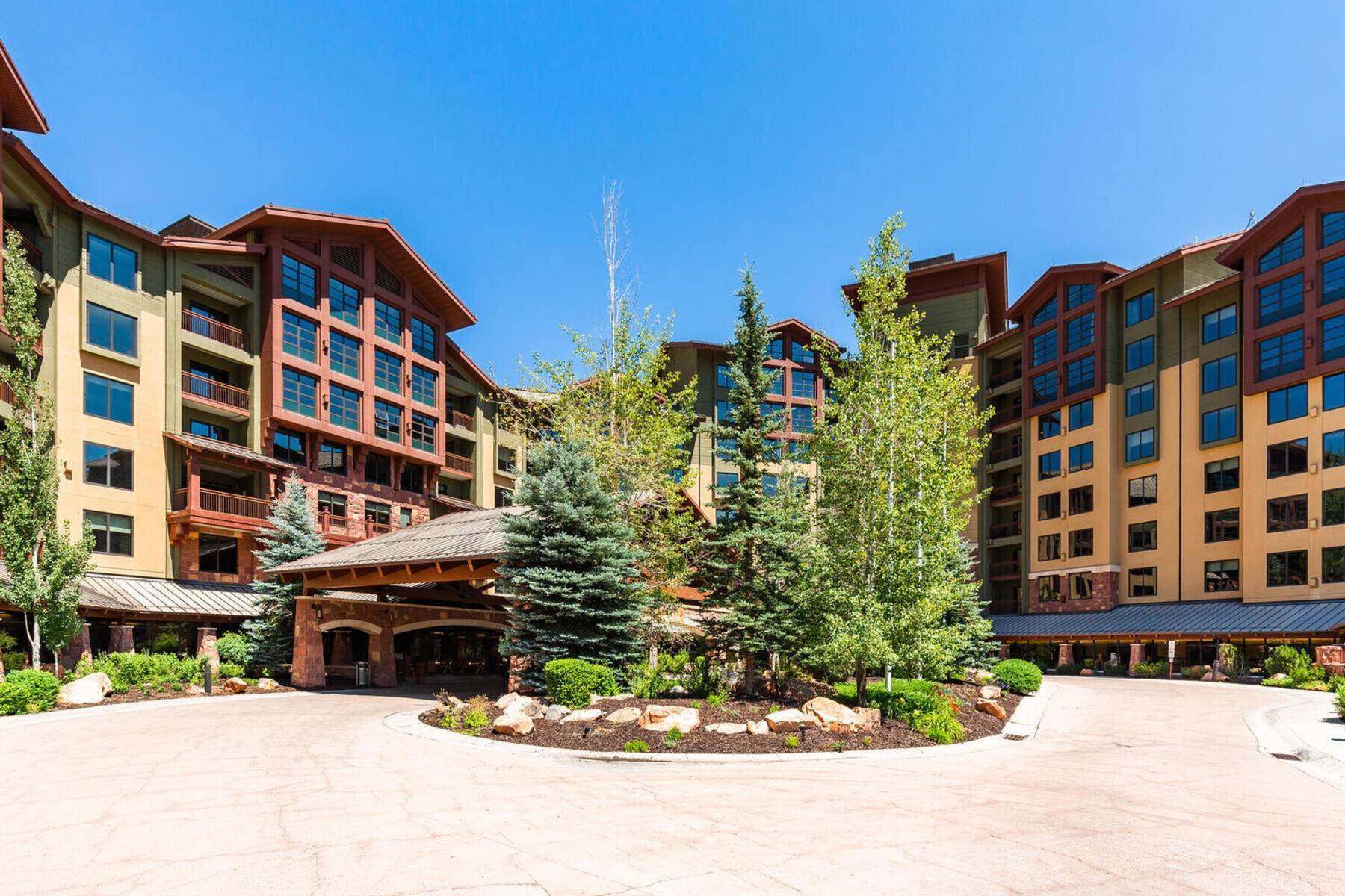 Condominiums for Sale at Ski In/Out at Canyons Village 3855 Grand Summit Dr #463 Q4 Park City, Utah 84098 United States