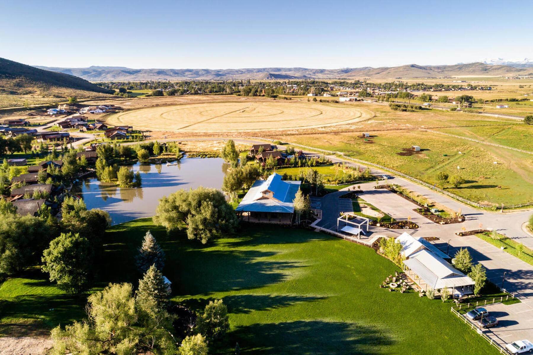 6. Single Family Homes for Sale at Summit Rambler At High Star Ranch With 3 Car Garage And Expansive Views 344 Big Meadow Dr, Lot 17 Kamas, Utah 84036 United States