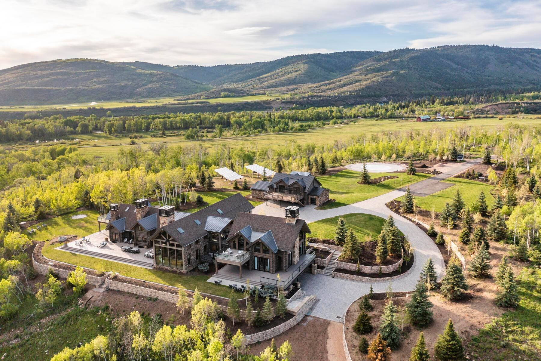 50. Single Family Homes for Sale at 50 Acres Off The Grid In This Modern Mountain Estate 7600 E Deer Knoll Dr Woodland, Utah 84036 United States