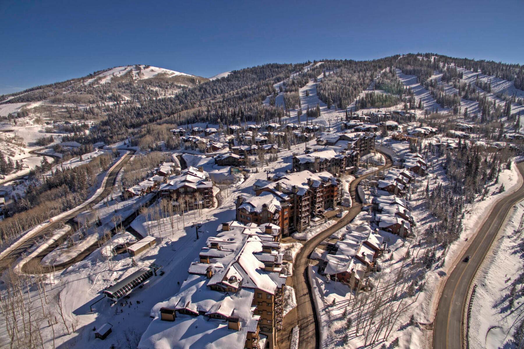 50. Condominiums for Sale at Luxury Ski-In, Ski-Out Residence With Stunning Views 8894 Empire Club Drive, 405 Park City, Utah 84060 United States