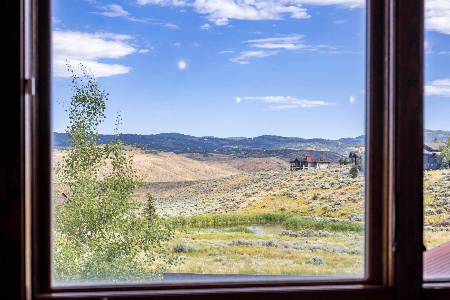 36. Single Family Homes for Sale at A Promontory Value Opportunity with BIG Views! 2344 Saddlehorn Dr Park City, Utah 84098 United States