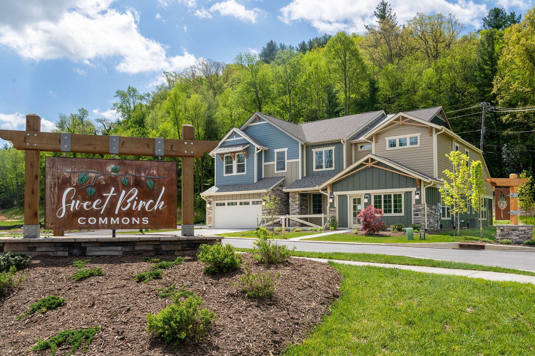 Condominiums for Sale at Sweet Birch Commons 572 Sweet Birch Park Lane Black Mountain, North Carolina 28711 United States