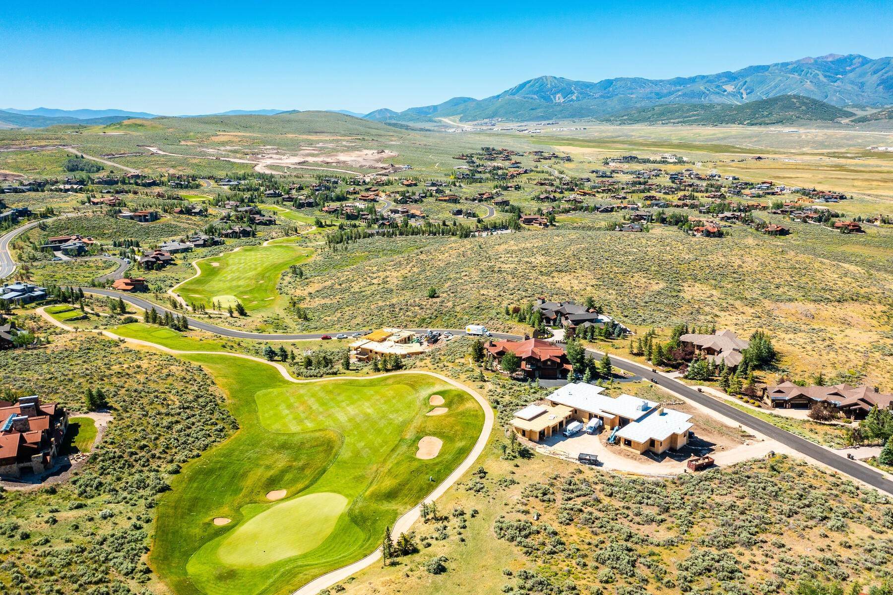 17. Single Family Homes for Sale at Modern Architectural Masterpiece with Expansive Ski Resort Views in Promontory 7600 N West Hills Trail Park City, Utah 84098 United States