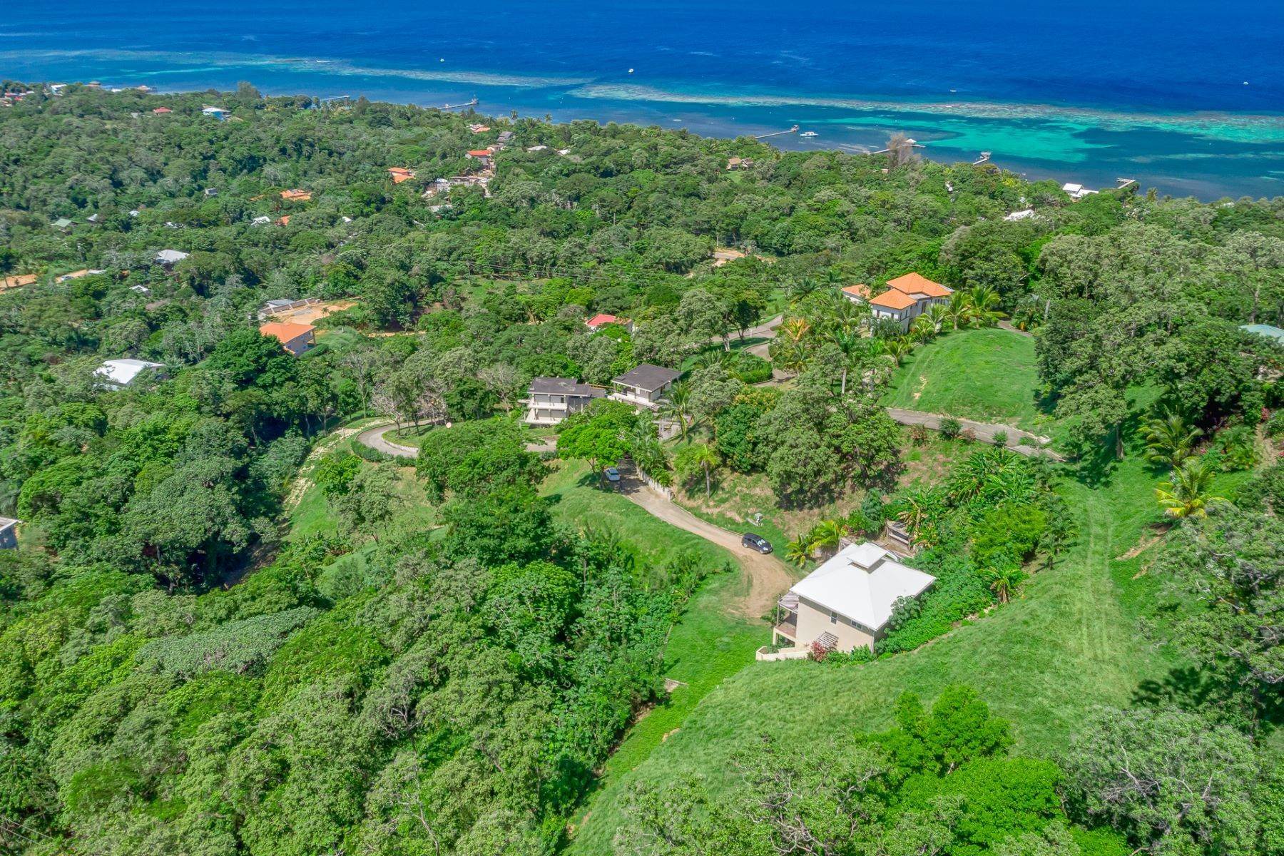 Land for Sale at White Rock Hills, Ocean View Lot 2 White Rock Hills 2 Roatan, Bay Islands 34101 Honduras
