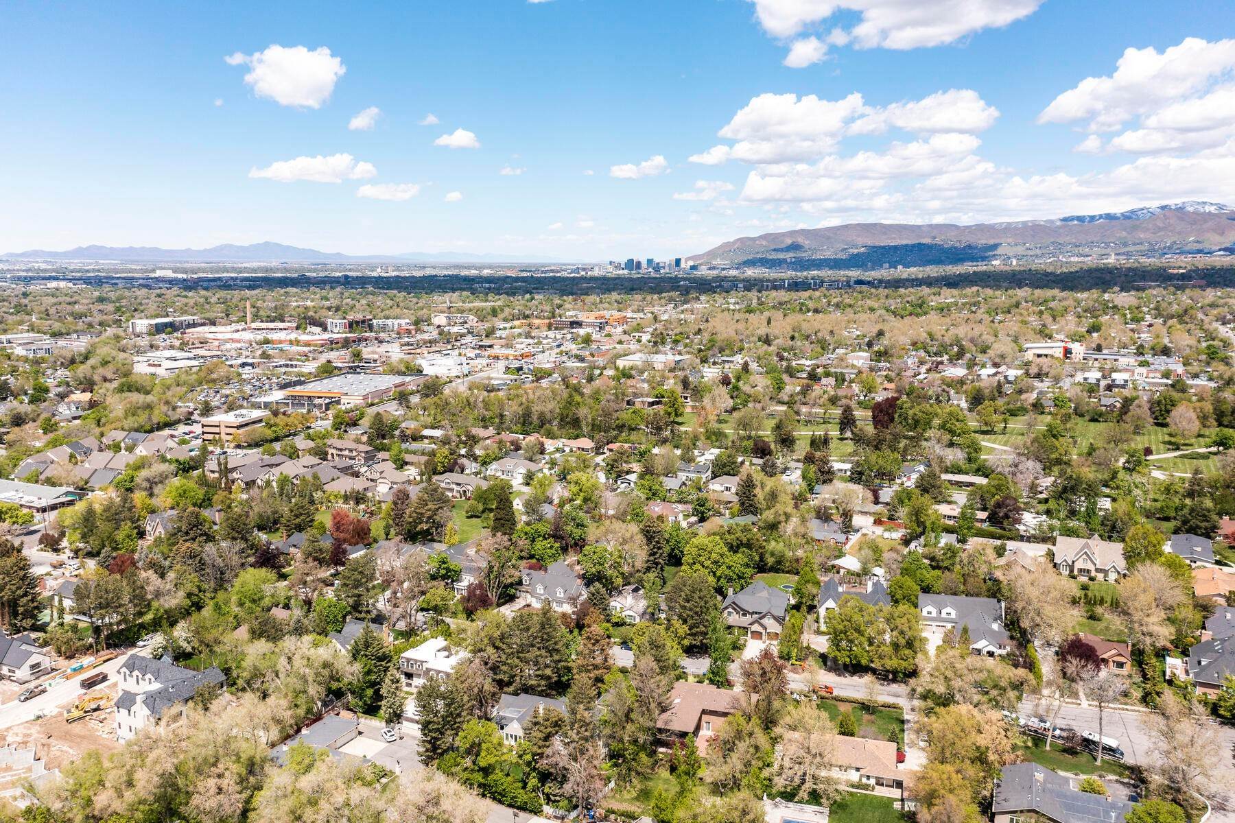 47. Single Family Homes for Sale at Park-Like Backyard 1628 E Millcreek Way Salt Lake City, Utah 84106 United States