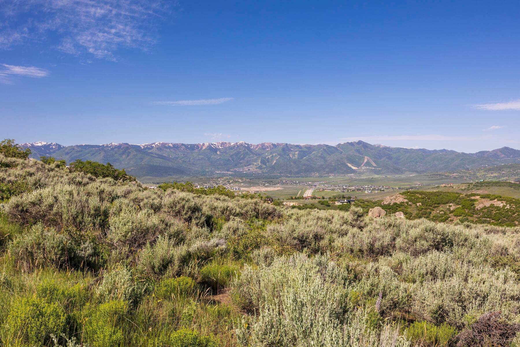 8. Land for Sale at Magnificent Top-Of-The-World Pinnacle Homesite-Full Golf Membership Available 4422 Pinnacle Sky Loop Park City, Utah 84098 United States