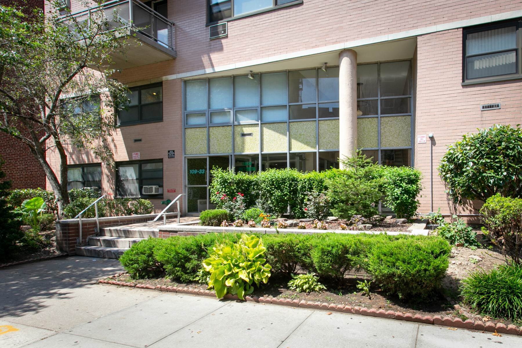 Condominiums for Sale at 'RARELY AVAILABLE 1 BEDROOM CONDO IN FOREST HILLS' 109-33 71st Road, #5G Forest Hills, New York 11375 United States