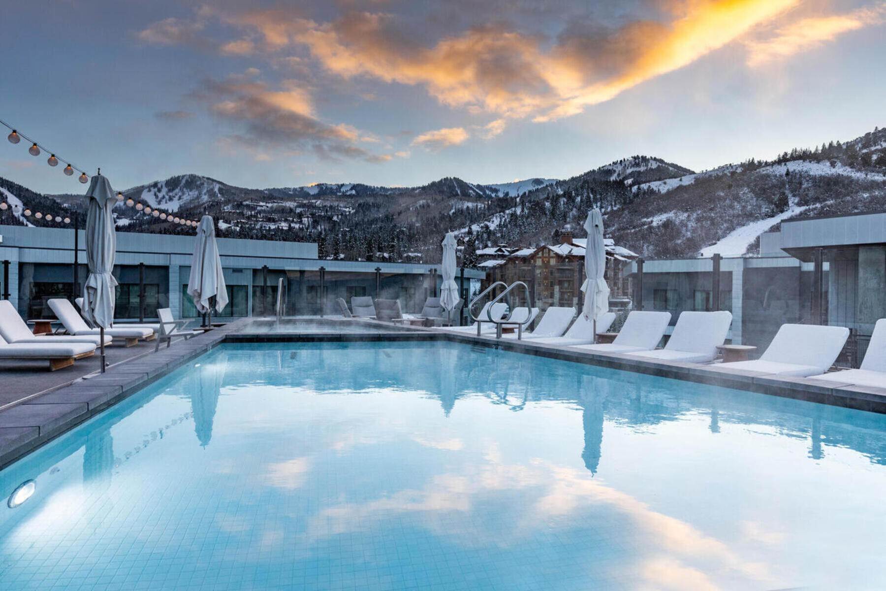 18. Condominiums for Sale at Luxurious 3-Bedroom Lock-off Townhouse at Pendry Park City Hotel 2417 W High Mountain Road, #2109 Park City, Utah 84098 United States