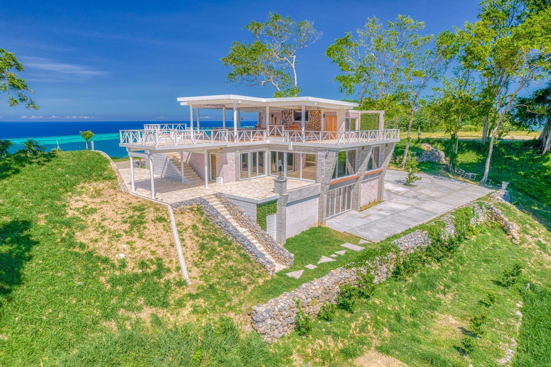 4. Single Family Homes for Sale at Villas S2S, Coral Views Village -Phase 1 Roatan, Bay Islands 34101 Honduras