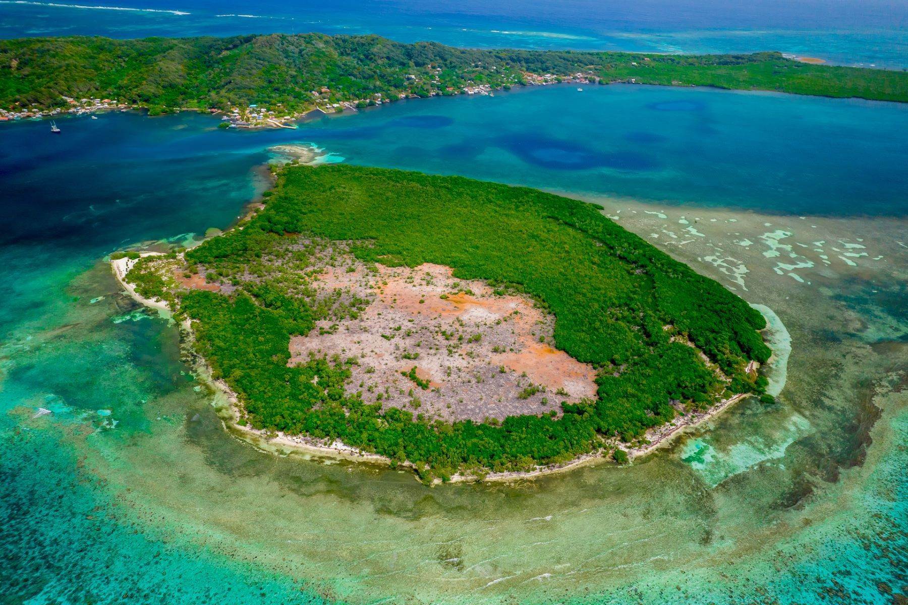 19. Private Islands for Sale at Roatan, Bay Islands Honduras