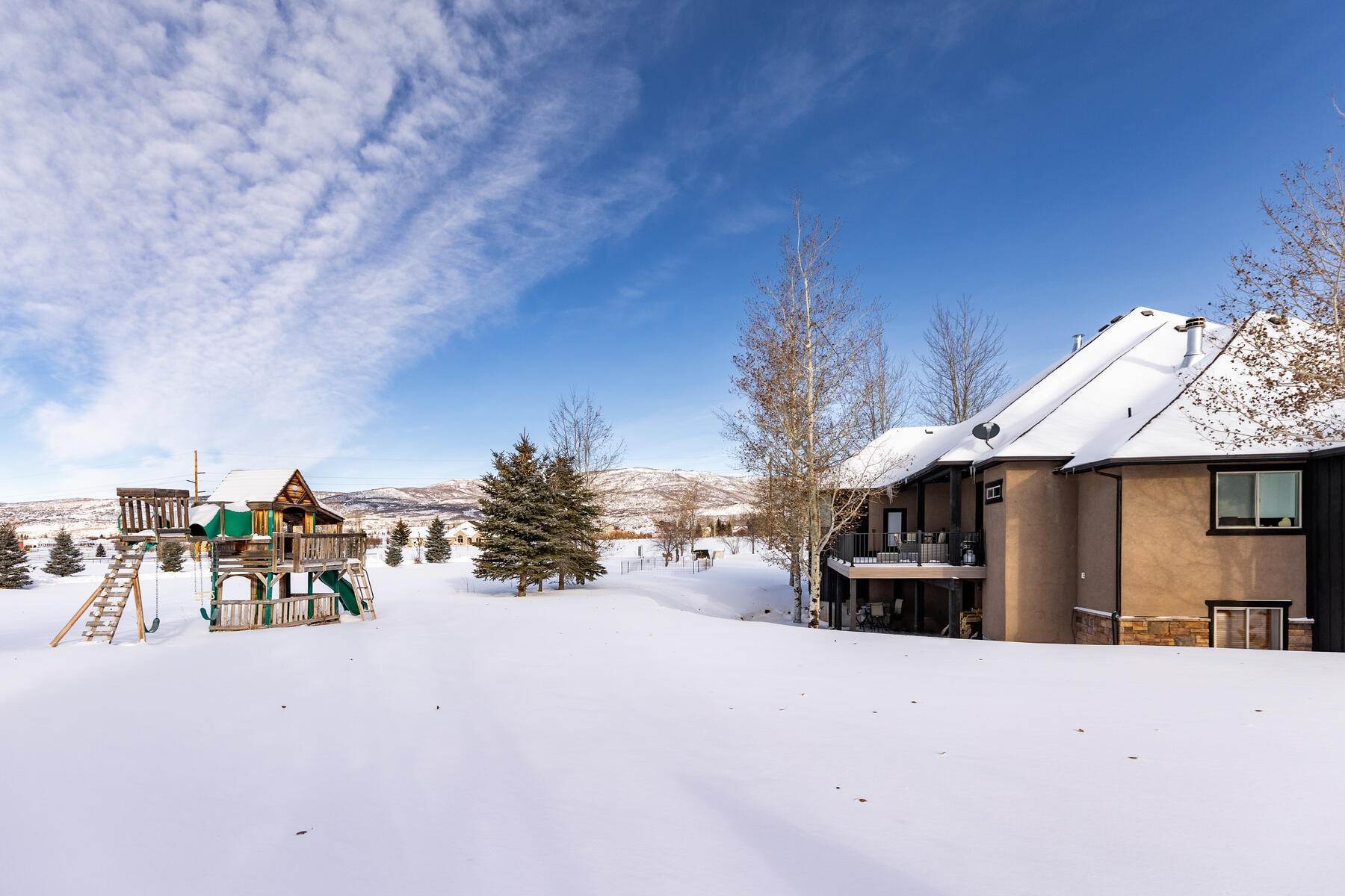 41. Single Family Homes for Sale at Completely Updated 2022 Remodel on a One Acre Cul-de-Sac Location 5425 N Estates Lane Oakley, Utah 84055 United States