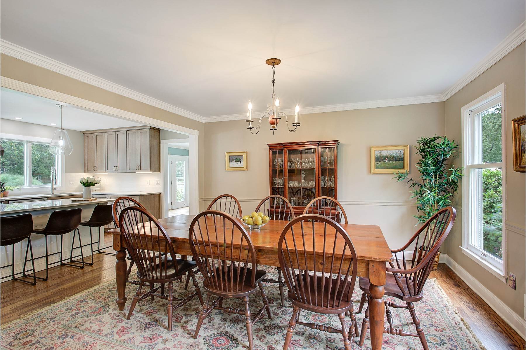 9. Single Family Homes for Sale at Classically-styled Colonial 8 Fox Run Road Tewksbury Township, New Jersey 07830 United States