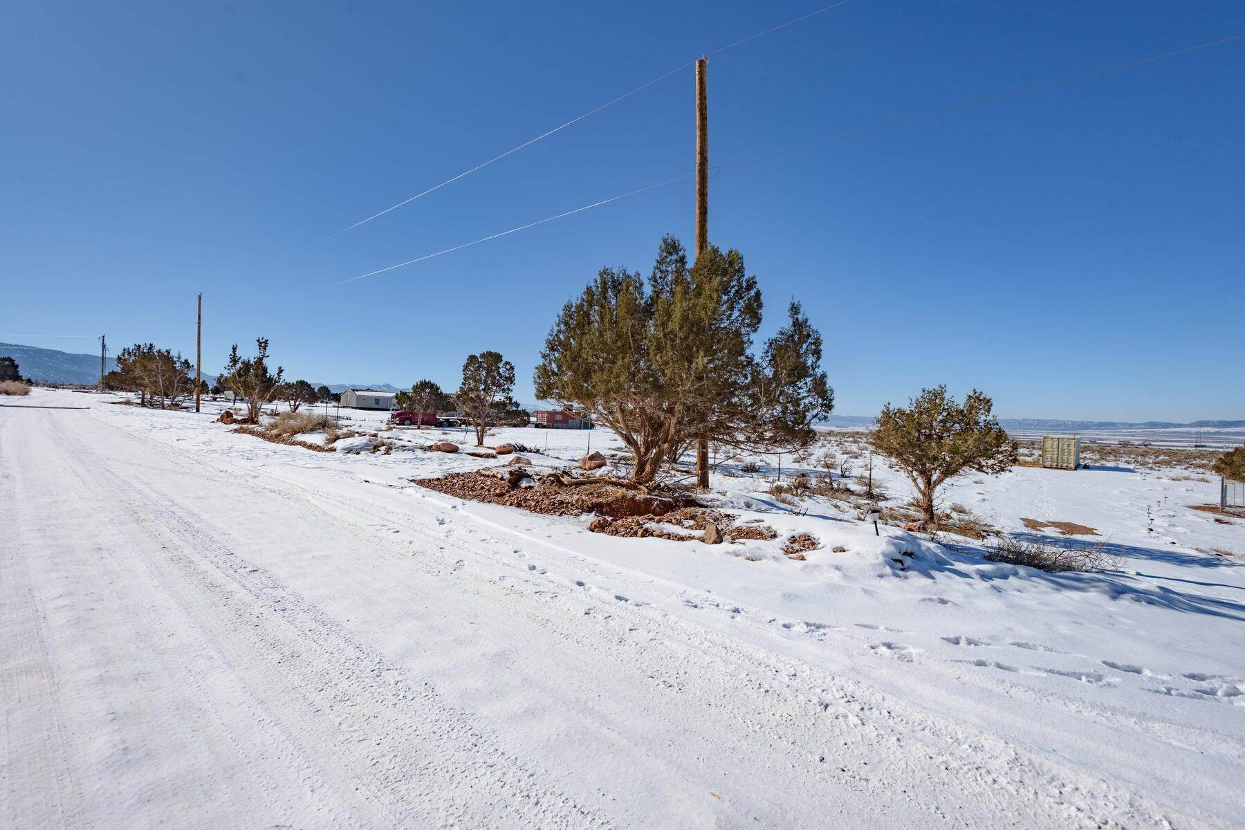 16. Land for Sale at Beautiful Property With Views! 1517 N Foothill, Lot 11 Blk B Paragonah, Utah 84760 United States