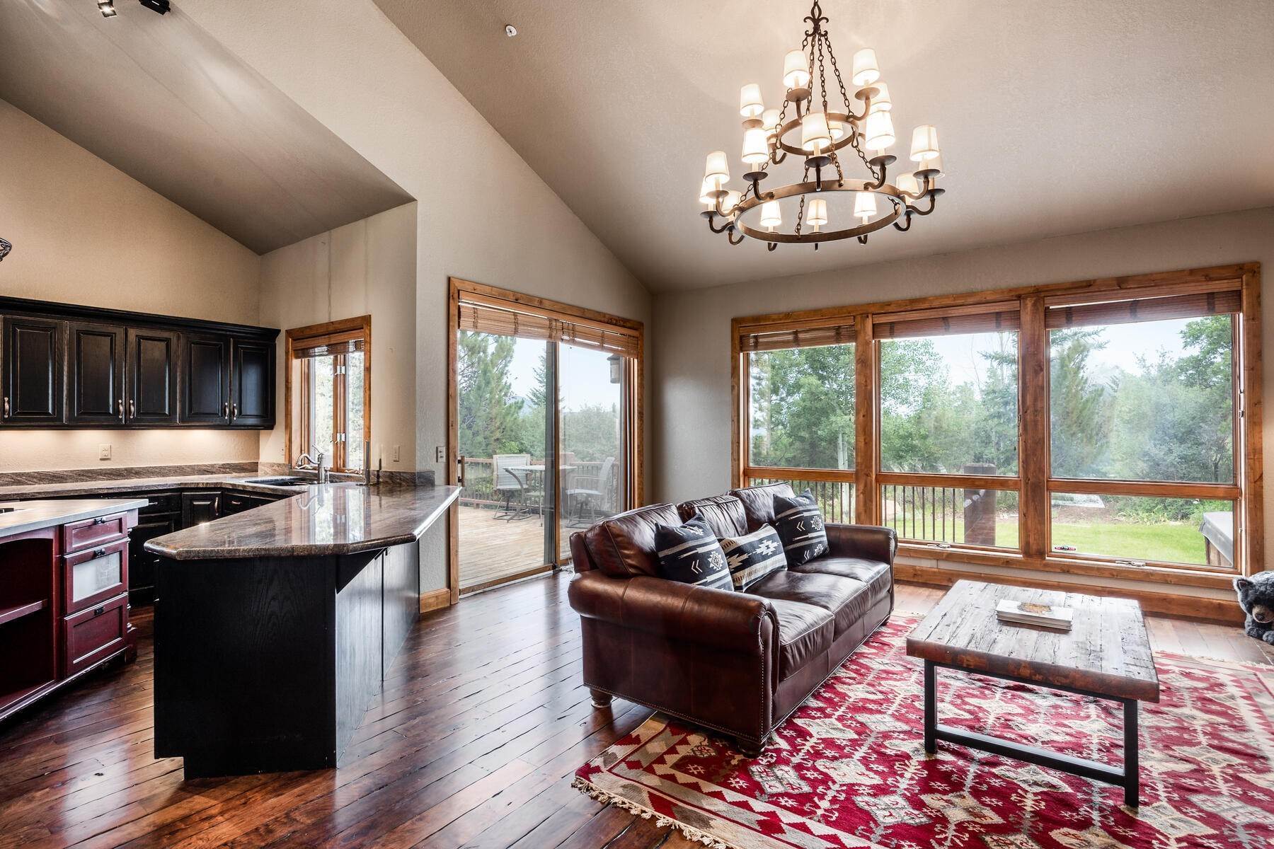 13. Single Family Homes for Sale at Ski Run Views in Deer Valley® 3335 Sun Ridge Dr Park City, Utah 84060 United States