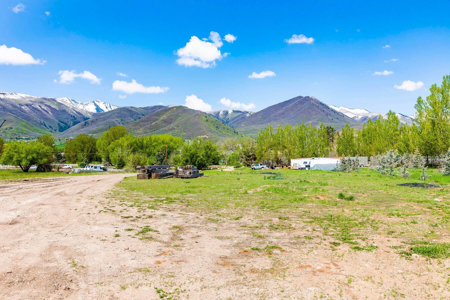 10. Land for Sale at 4.6 acre building/development land on Pine Canyon Rd in Midway 800 Pine Canyon Rd Midway, Utah 84049 United States