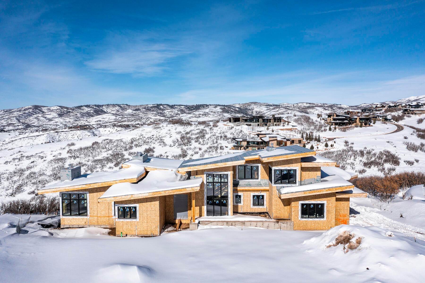 3. Single Family Homes for Sale at Sophisticated New Construction with Sweeping Park City Views and Full Membership 8591 N Promontory Ridge Drive Park City, Utah 84098 United States