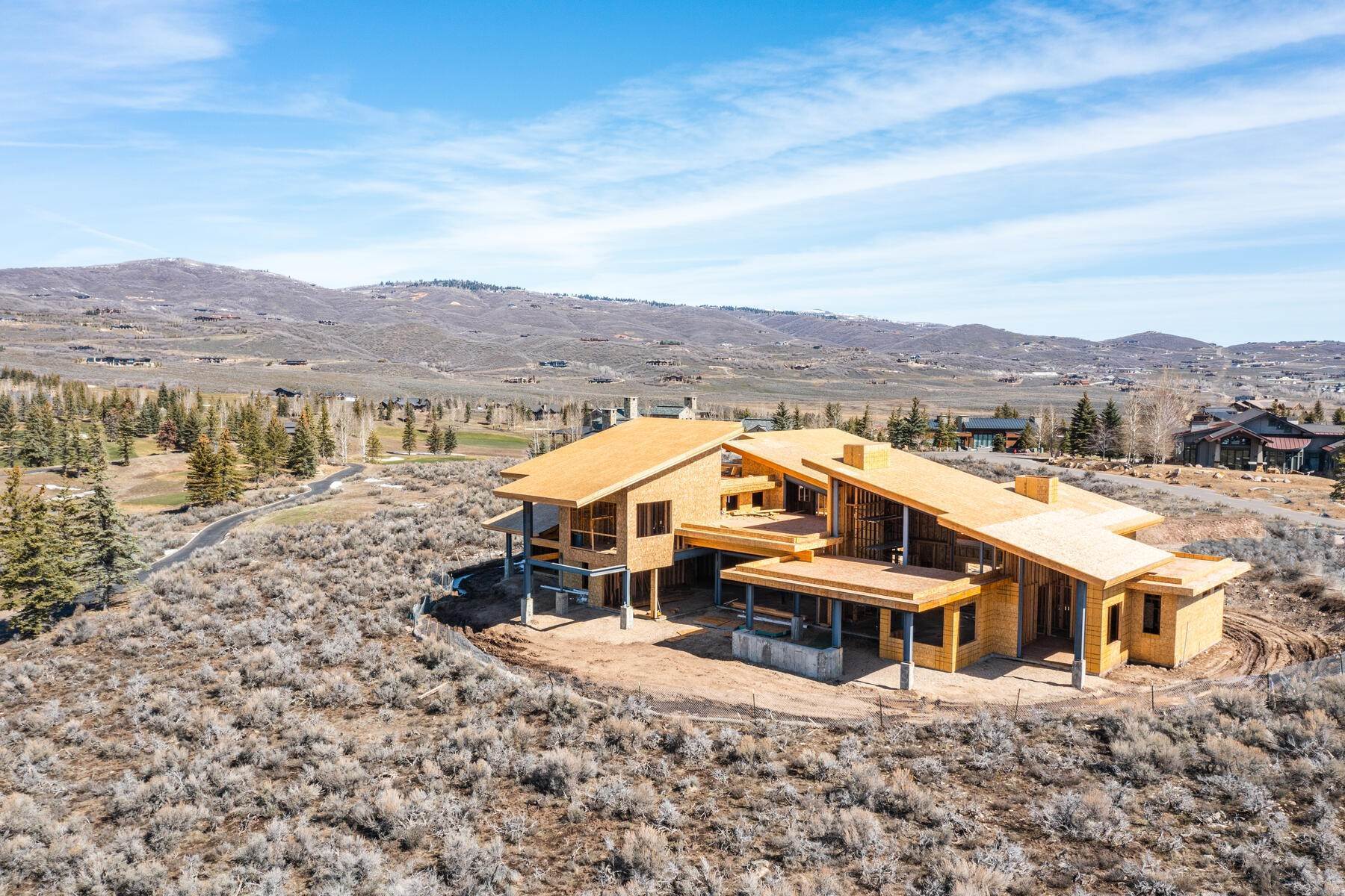 22. Single Family Homes for Sale at Mountain Contemporary New Construction with Golf Course to Ski Resort Views 7385 Foxglove Court Park City, Utah 84098 United States
