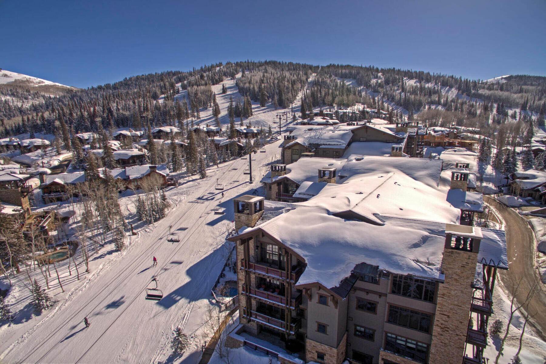 46. Condominiums for Sale at Luxury Ski-In, Ski-Out Residence With Stunning Views 8894 Empire Club Drive, 405 Park City, Utah 84060 United States