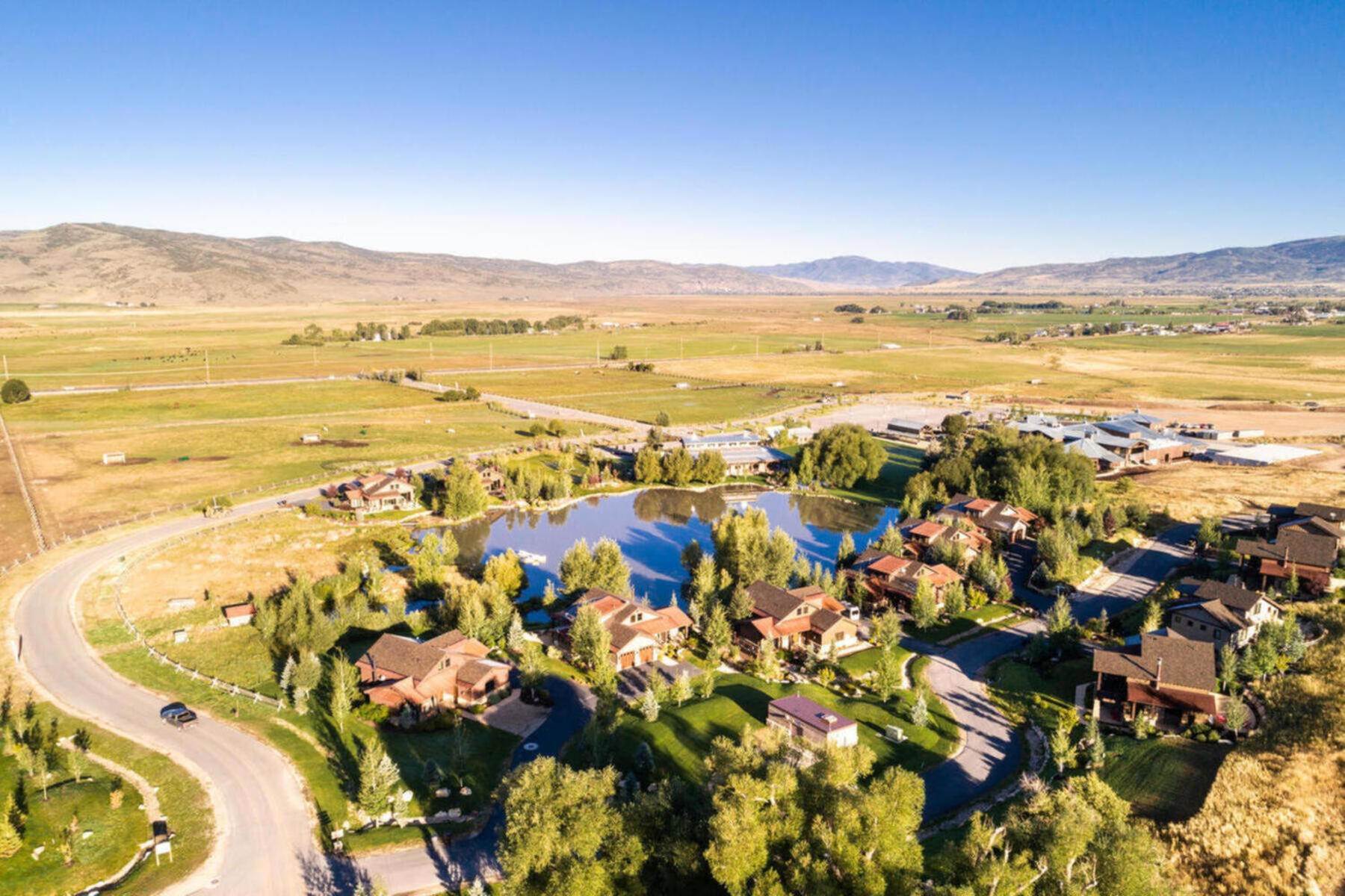 8. Single Family Homes for Sale at Summit Rambler At High Star Ranch With 3 Car Garage And Expansive Views 303 Thorn Creek Drive, Lot 33 Kamas, Utah 84036 United States